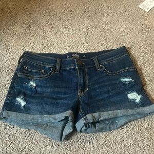 Size w26 low rise hollister jeans